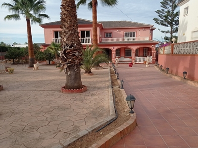 Alquiler de casa con piscina en Alhaurín de la Torre