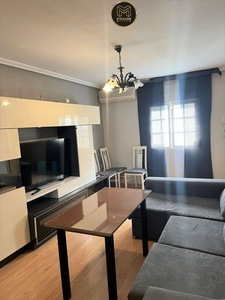 Alquiler de piso en Alcantarilla - La Glorieta de 2 habitaciones con muebles y aire acondicionado
