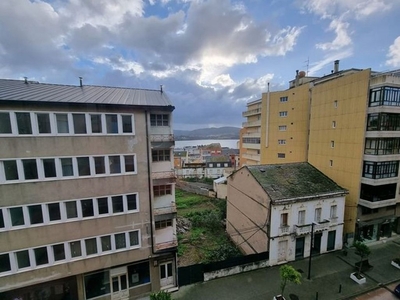 Alquiler de piso en avenida Mariña de 3 habitaciones con garaje y muebles