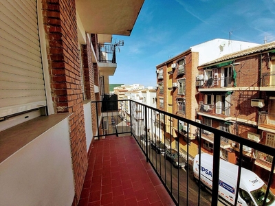 Alquiler de piso en Belén - San Roque de 3 habitaciones con terraza y muebles
