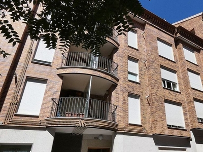 Alquiler de piso en calle Bajada Don Alonso de 3 habitaciones con terraza y garaje