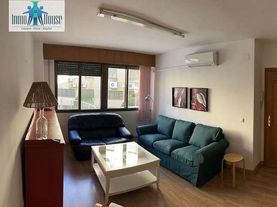 Alquiler de piso en Carretas - Huerta de Marzo - La Pajarita de 1 habitación con muebles y aire acondicionado