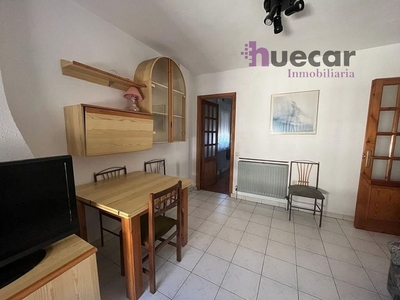 Alquiler de piso en Centro - Cuenca de 4 habitaciones con garaje y muebles
