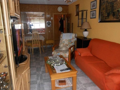 Alquiler de piso en Centro - Fuenlabrada de 3 habitaciones con muebles y aire acondicionado