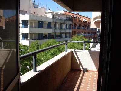 Alquiler de piso en Centro - Huelva de 4 habitaciones con terraza y aire acondicionado