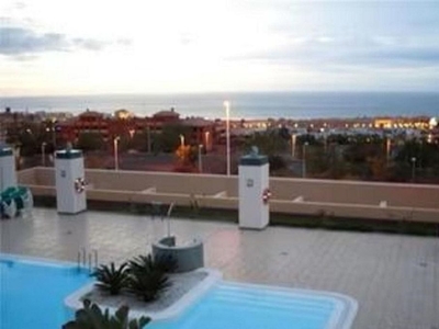 Alquiler de piso en Costa Adeje de 2 habitaciones con terraza y piscina