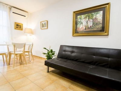 Alquiler de piso en El Cabanyal- El Canyamelar de 1 habitación con muebles y balcón