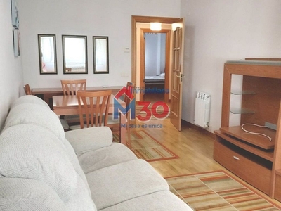 Alquiler de piso en Miranda de Ebro de 2 habitaciones con garaje y muebles
