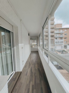 Alquiler de piso en Plan Sur-Amistad de 3 habitaciones con terraza y garaje