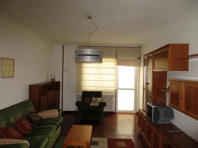 Alquiler de piso en Residencia - Abella de 2 habitaciones con garaje y muebles