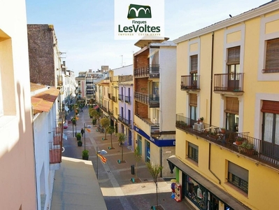 Alquiler de piso en Vila de Palafrugell - Llofriu - Barceloneta de 4 habitaciones con muebles y balcón