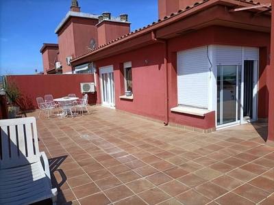 Ático en alquiler en Santa Eugènia de 4 habitaciones con terraza y aire acondicionado