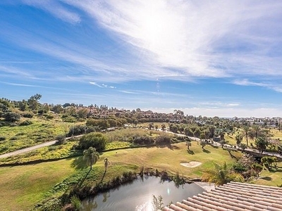 Ático en venta en Centro Urbano de 4 habitaciones con terraza y piscina