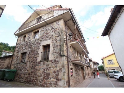 CASA ADOSADA EN LOS CORRALES DE BUELNA