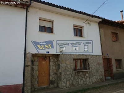 Casa de pueblo en Fontún de la Tercia (ayto. de Villamanín) a 48 km. de León.