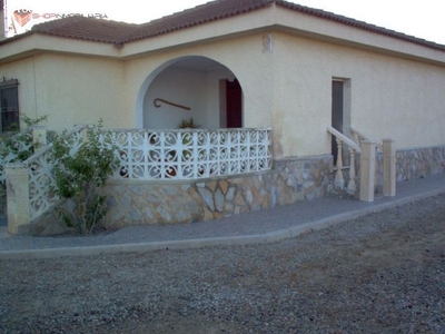 CASA EN CALLOSA DE SEGURA