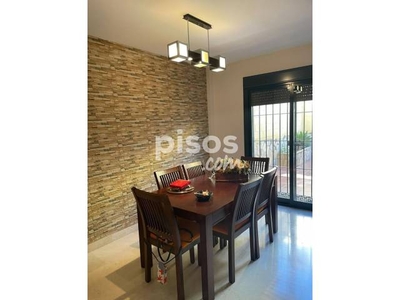 Casa en venta en Calle de Luis Cernuda