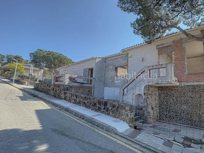 Casa grande casa sin terminar con vista al mar con . en Tossa de Mar