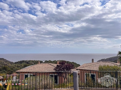 Casa magnífica casa en la cala llevadó con piscina y vistas al mar en Tossa de Mar