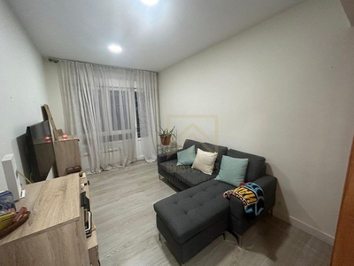 Piso en alquiler en Centro - Torrelavega de 3 habitaciones con muebles y balcón
