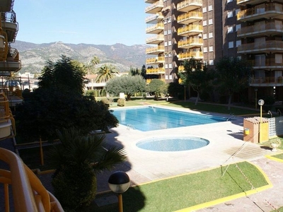 Piso en alquiler en Curva - Heliópolis de 3 habitaciones con terraza y piscina
