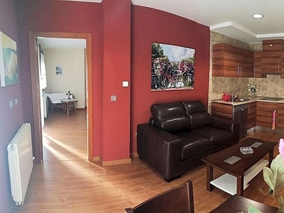Piso en alquiler en Guardia de Jaén (La) de 1 habitación con terraza y muebles