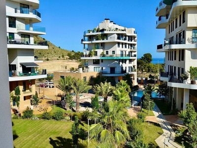 Piso en alquiler en La Cala de Villajoyosa de 2 habitaciones con terraza y piscina