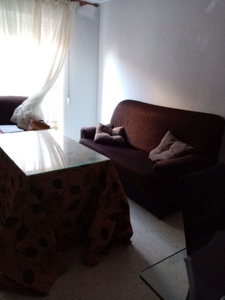 Piso en alquiler en Maria Auxiliadora - Barriada LLera de 3 habitaciones con terraza y muebles