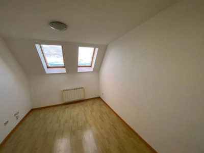 Piso en alquiler en Pioz de 1 habitación con calefacción y ascensor