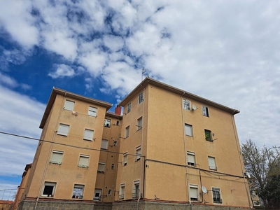 Piso en alquiler en Sector Plaza de Toros de 3 habitaciones con muebles y calefacción