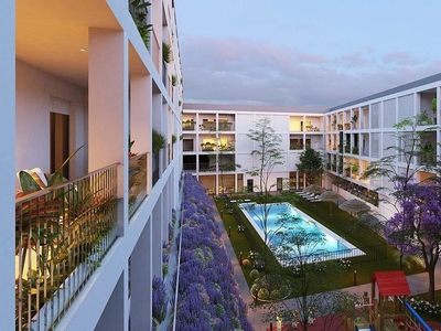 Piso en alquiler en urbanización Dora Maar de 3 habitaciones con terraza y piscina