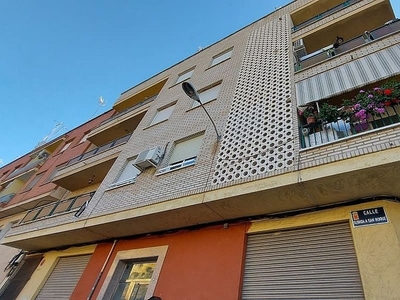 Piso en venta en Algezares de 3 habitaciones con balcón
