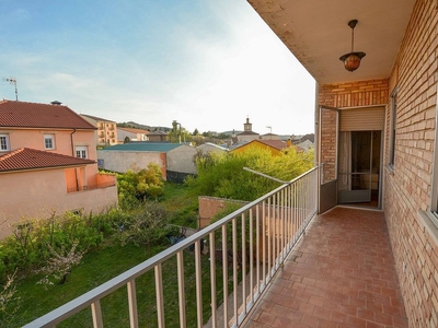 Piso en venta en Burgo de Osma-Ciudad de Osma de 5 habitaciones con terraza y garaje