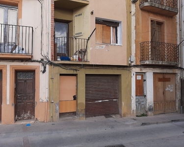 Local en venta en Balaguer de 60 m²