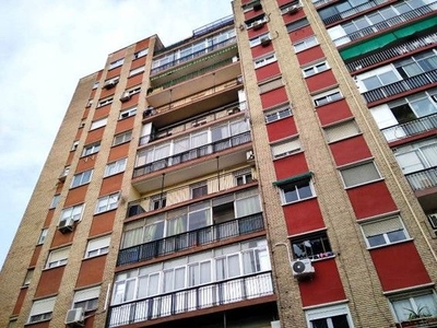 Duplex en venta en Zaragoza de 74 m²