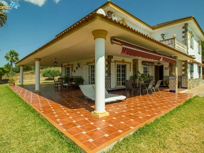Venta Casa unifamiliar Badajoz. Con terraza 248 m²