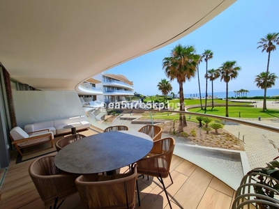 Apartamento en venta en Estepona