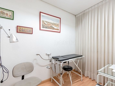 Piso se vende piso entreplanta de 64 m2. actualmente consulta médica. precio: 349.900€ en Madrid