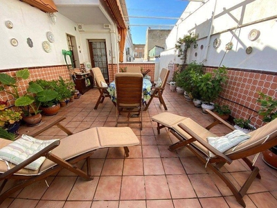 Venta Chalet en Calle Segadores Linares. Muy buen estado calefacción central 160 m²