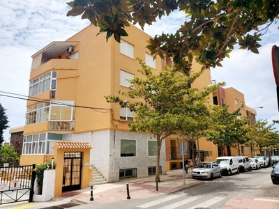 Venta Piso Benalmádena. Piso de dos habitaciones en Blas Infante 1. Cuarta planta con terraza