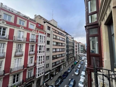 Venta Piso Bilbao. Buen estado tercera planta con balcón calefacción individual