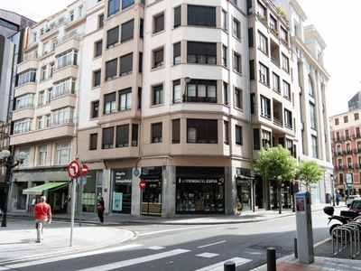 Venta Piso Bilbao. Piso de dos habitaciones Quinta planta con terraza