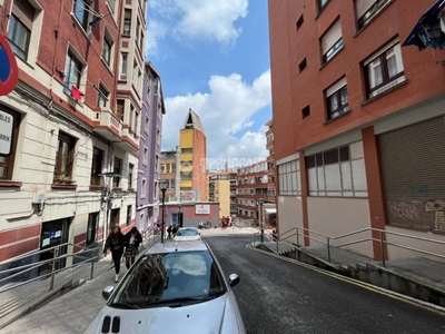 Venta Piso Bilbao. Piso de tres habitaciones Planta baja calefacción individual