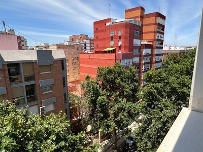 Venta Piso Cartagena. Piso de cuatro habitaciones Séptima planta con terraza
