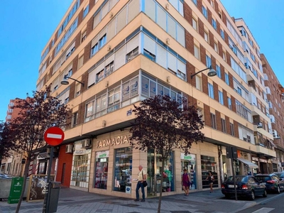 Venta Piso en Calle la Torrecilla. Valladolid. A reformar plaza de aparcamiento calefacción central