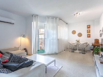 Venta Piso Sevilla. Piso de tres habitaciones Tercera planta con terraza