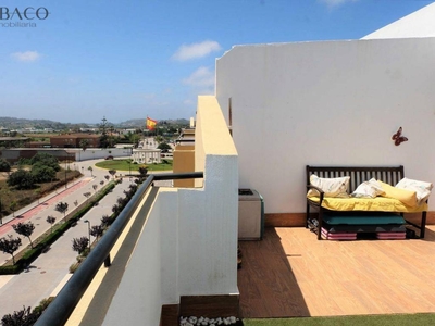 Venta Piso Vélez-Málaga. Piso de cuatro habitaciones en Alfredo Krauss. Quinta planta con terraza