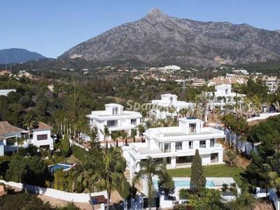 Villa en venta en Nagüeles-Milla de Oro, Marbella