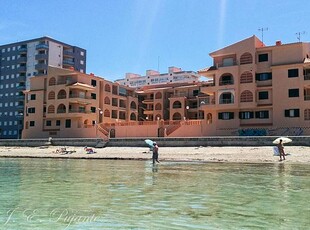 Apartamento en alquiler en 1a línea de playa