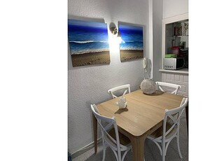 Apartamento en alquiler en 1a línea de playa